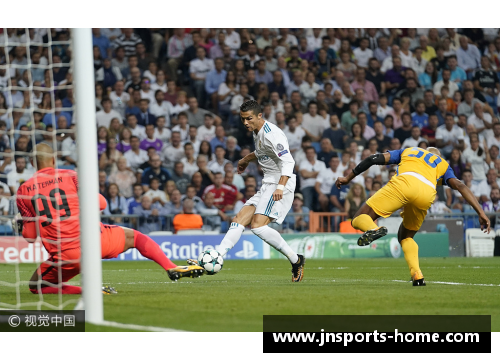 克洛斯:足球场上的决策之王 克洛斯:足球场上的决策之王